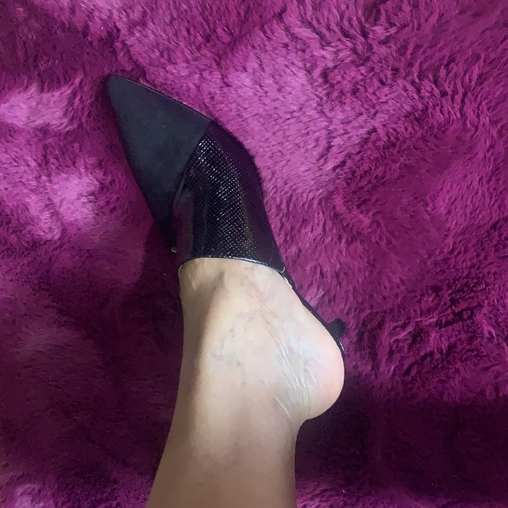 Brand new, Black/Leather, kitty heeled mule. - Picture 7 of 9